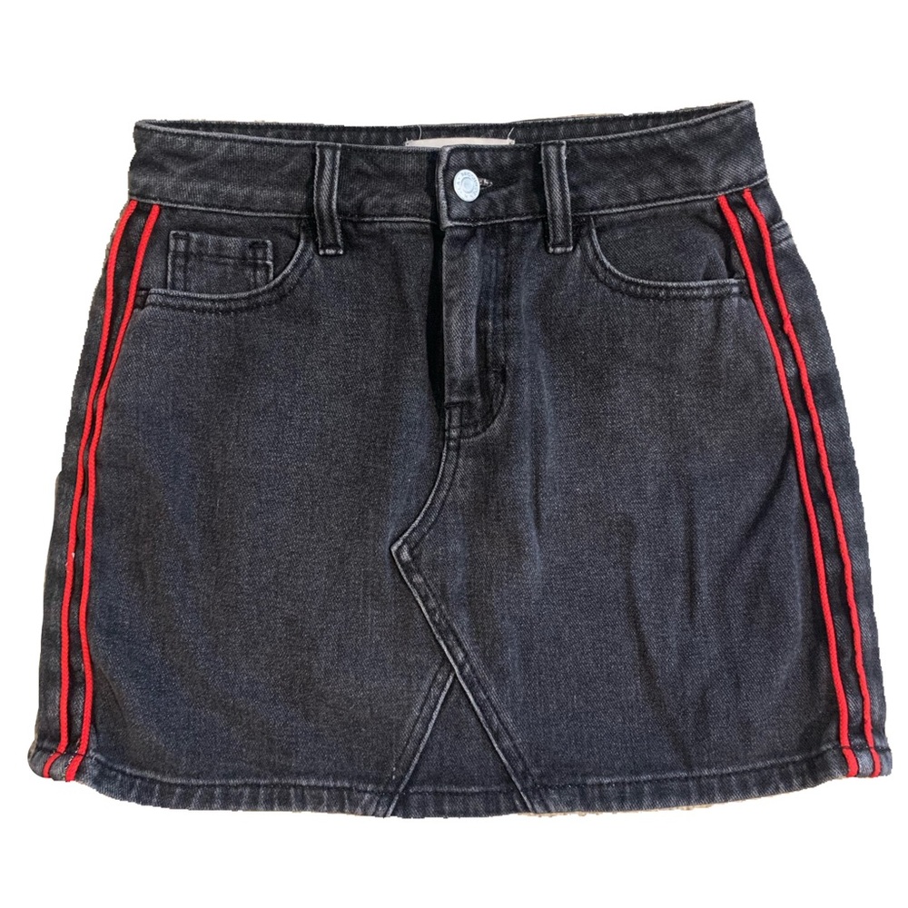 Black & Red PacSun Miniskirt